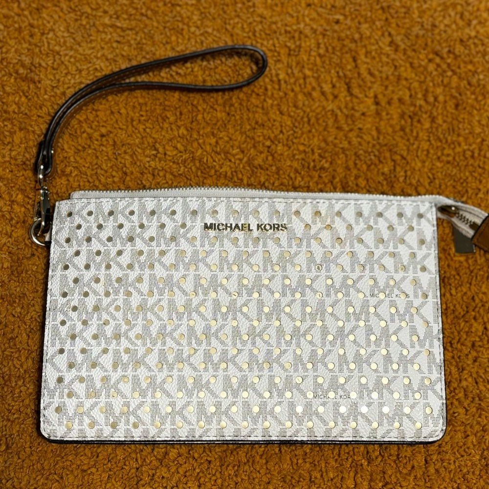 Michael kors wristlet white gold
